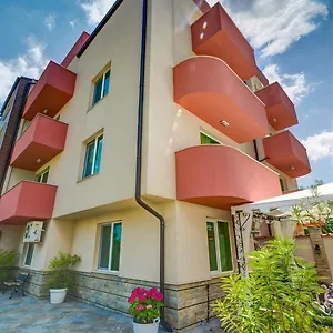 Siena House Guest house