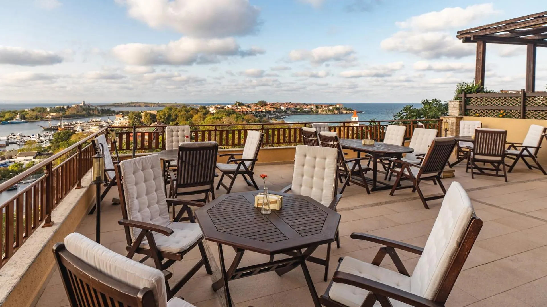 Kalithea Family Hotel 소조폴